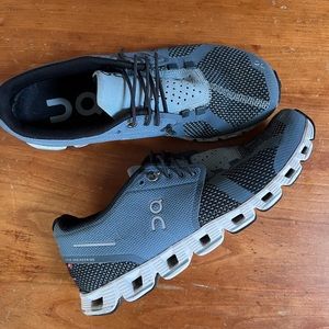 Women’s Cloud 5 On Cloud sneakers